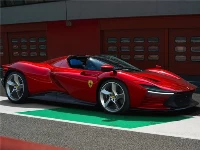 Ferrari daytona sp3 slide